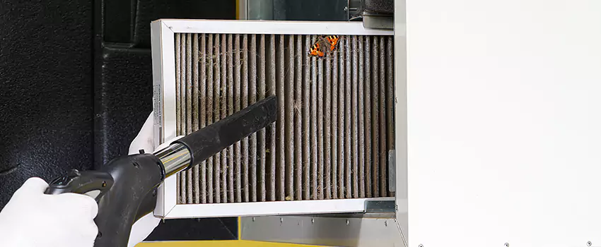 Clogged Air Duct Cleaning Process in Montreal, QC
